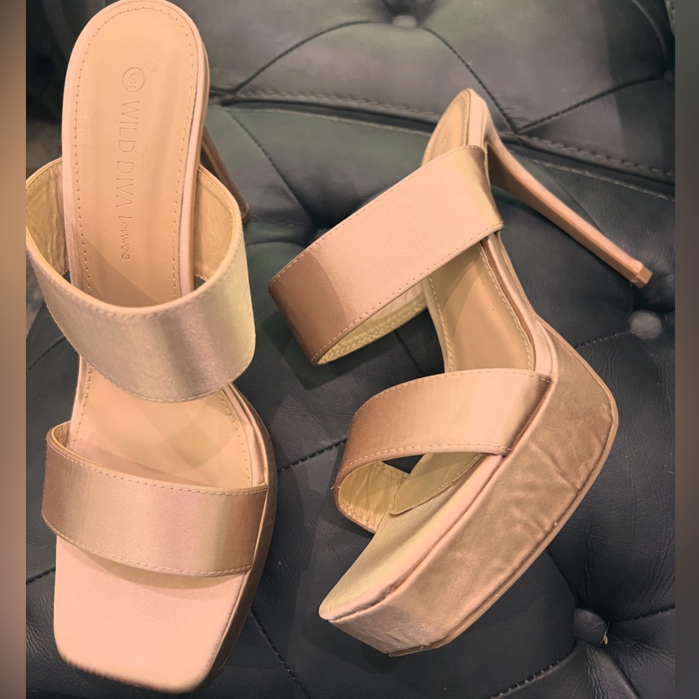 BRAND NEW Wild Diva Champagne Open Toe Slip On Heels